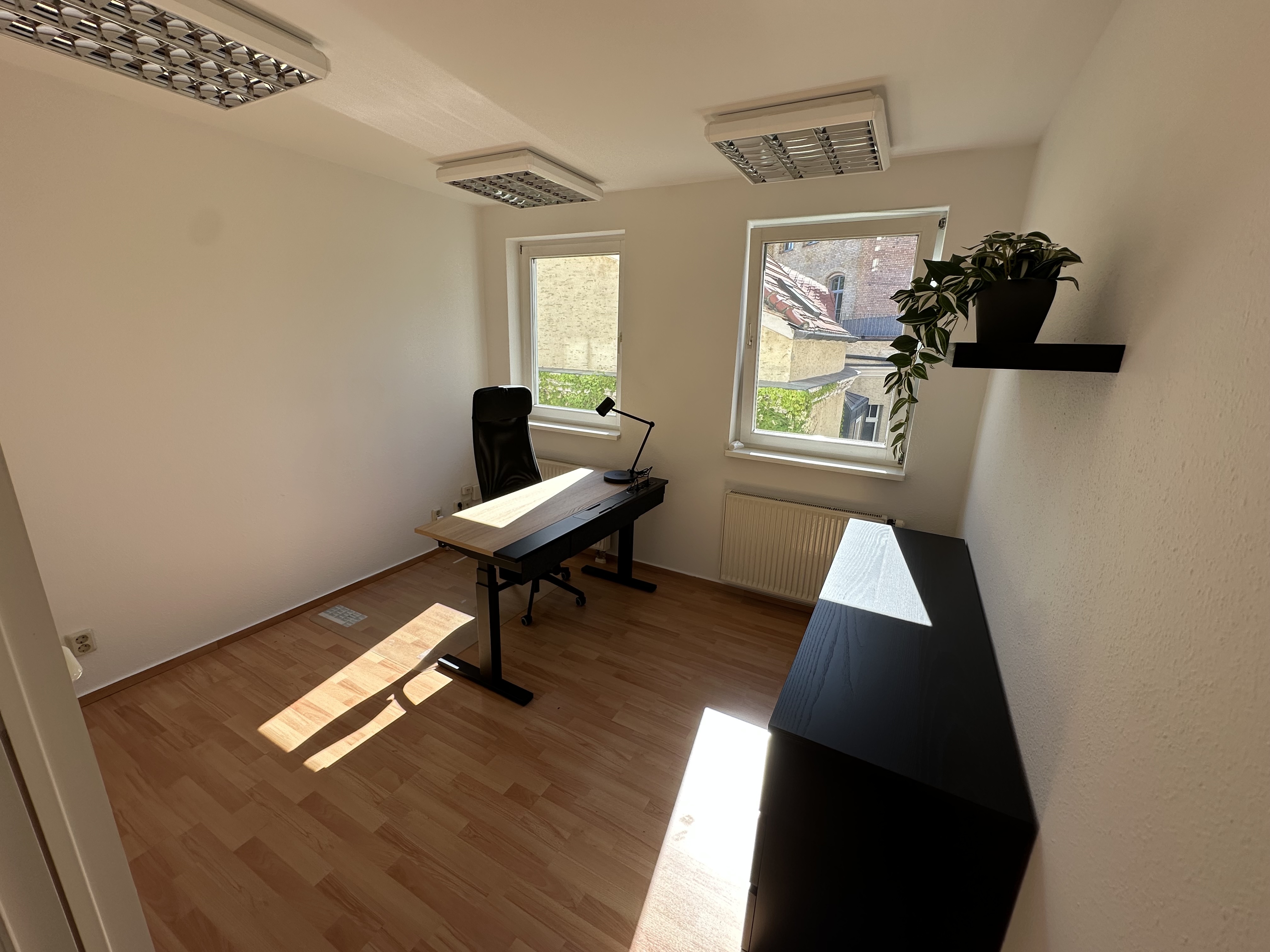 Büro 1 - 8,4m² - Eingang